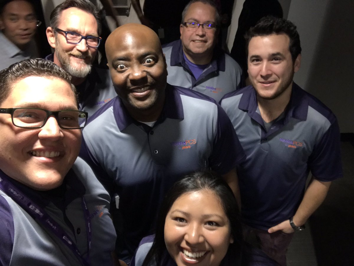 Josie_MPCS's tweet photo. 15 amazing years! #MetroPCS #CustomerOps https://t.co/gQZK06BTll