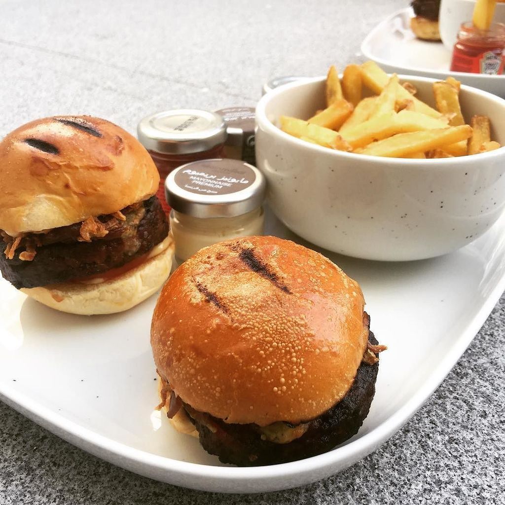 Quick #slider snack before the main event tonight @maidenshanghaidubai - new #Chinese restaurant <a href="/viceroydubai/">viceroydubai</a>  #o… ift.tt/2pgDRPv