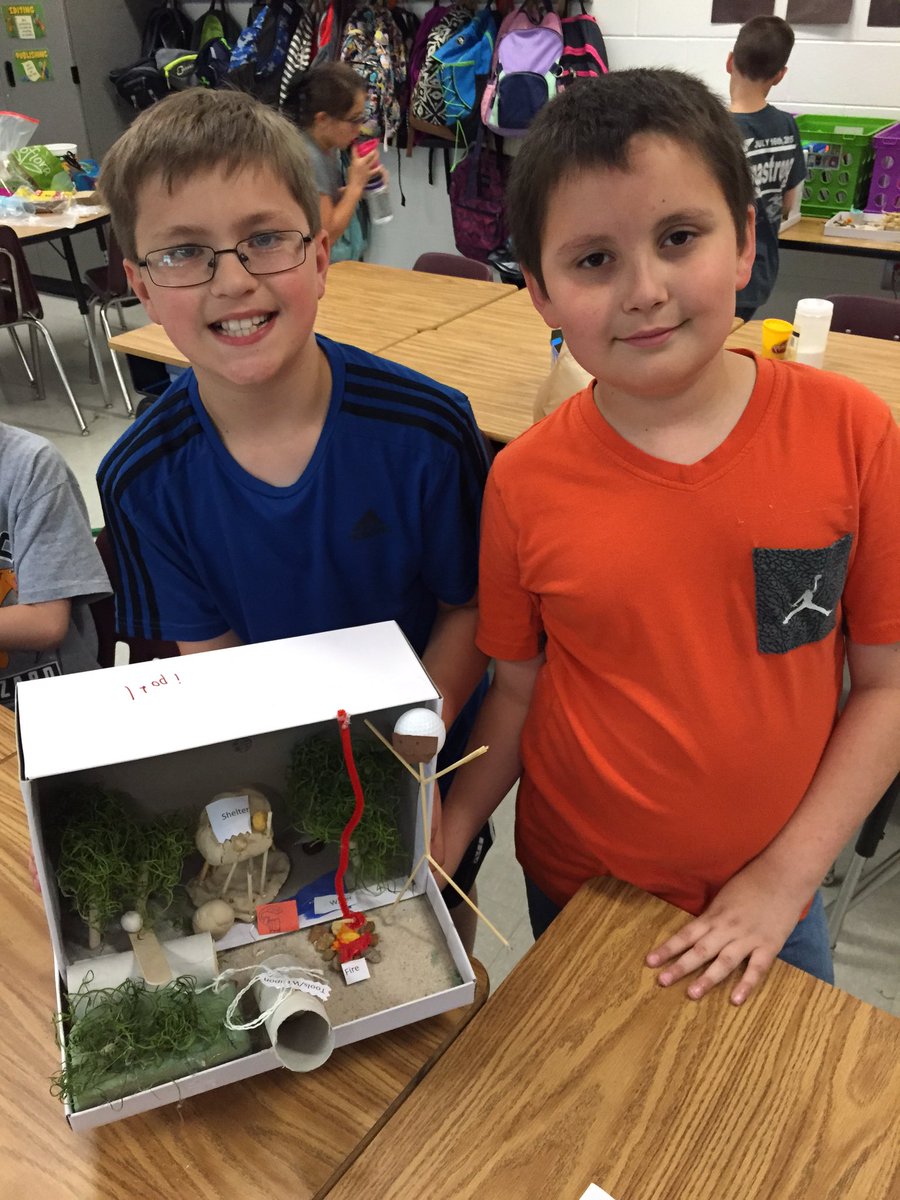MrsHowell3BG's tweet photo. STEM Expo Projects #bgestem https://t.co/Rv83Gi3rat