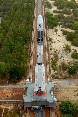 kamleshdabhhi's tweet photo. A gift of our visionary PRIME MINISTER Mr @narendramodi to peace loving neighbouring countries. Today india successful launched #GSAT09 . https://t.co/ZmAuputYRe