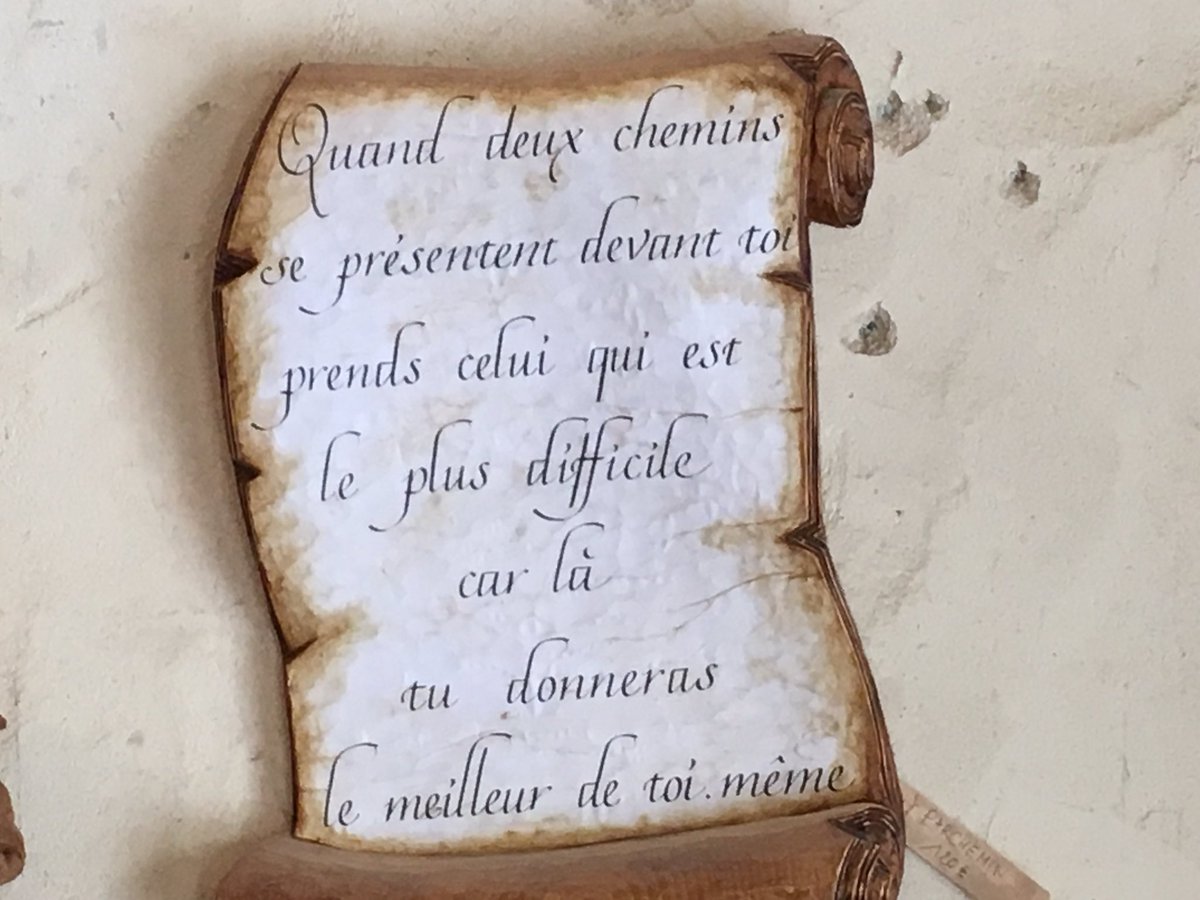 AlessandroTro10's tweet photo. Quand les messages importants te suivent partout...même dans des coins inattendus 😉 https://t.co/oowopRUMk0