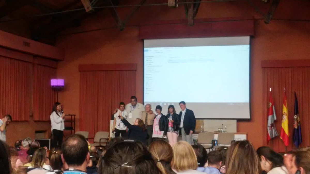 Jorjas_VM's tweet photo. #SeminarioDeRehabilitación con Mr. Liberman 📚🏥 #UCLA #VConferenciaNacionalRehabilitacionPsiquitrica #FSJD https://t.co/4YwoWLPf1Q