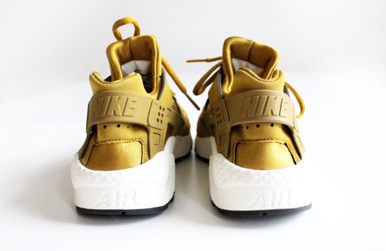 💰SALE💰 😍 Awesome😍 GOLD HUARACHES💯 #GET_YOURS   ↓↓↓↓ ⌚Available at: ln.is/0Zlet Use... by #luxtravelvibes via <a href="/c0nvey/">Convey</a>