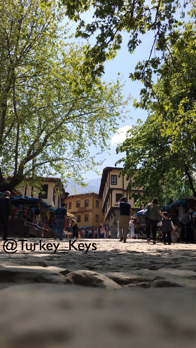 Turkey_Keys's tweet photo. ان كنت في تركيا لا تفوت زيارة 
القرية العثمانية في بورصة
معروف اسمها بـ Cumalıkızık https://t.co/AKQJn5D8G6