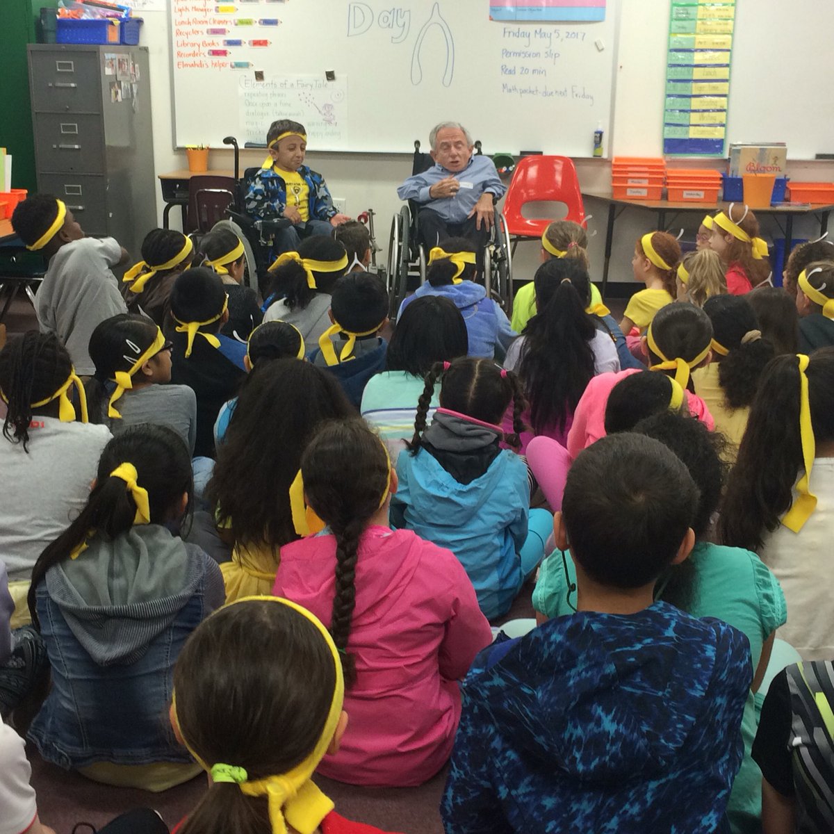 KWBquinzio's tweet photo. Third grader students learn about disabilities . #KWBPride https://t.co/H9IuuJSEb8