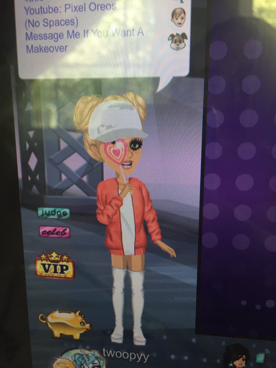 twoopyy's tweet image. what is with this outfit