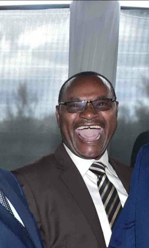 UhuruKe1's tweet photo. @WilliamsRuto Huyu anacheka shida zake ama? https://t.co/544XuNrUsA