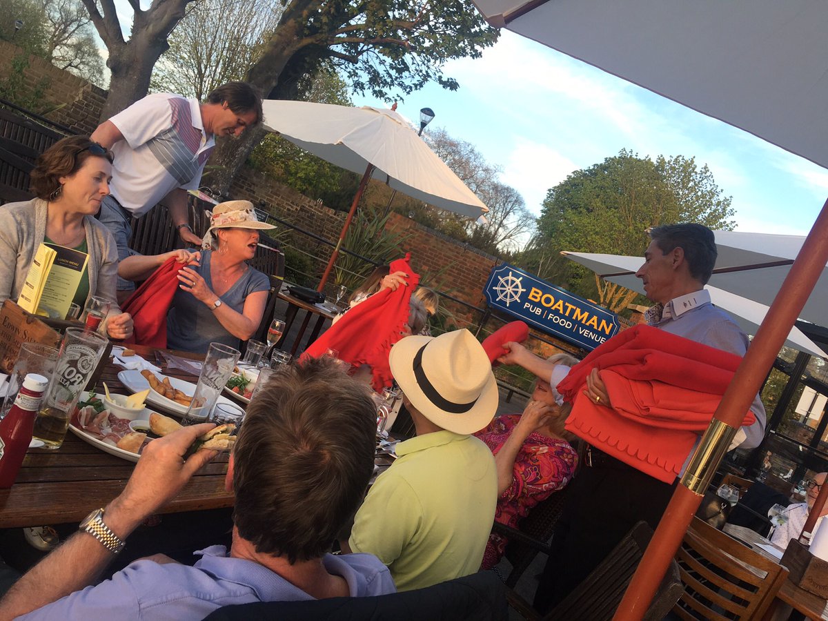 BoatmanWindsor's tweet image. Less than a week go #RWHS join us for a G&amp;amp;T sundowner #windsor  #riverside @windsorhorse @ThePonyClub @visitwindsor @VisitEton #pub