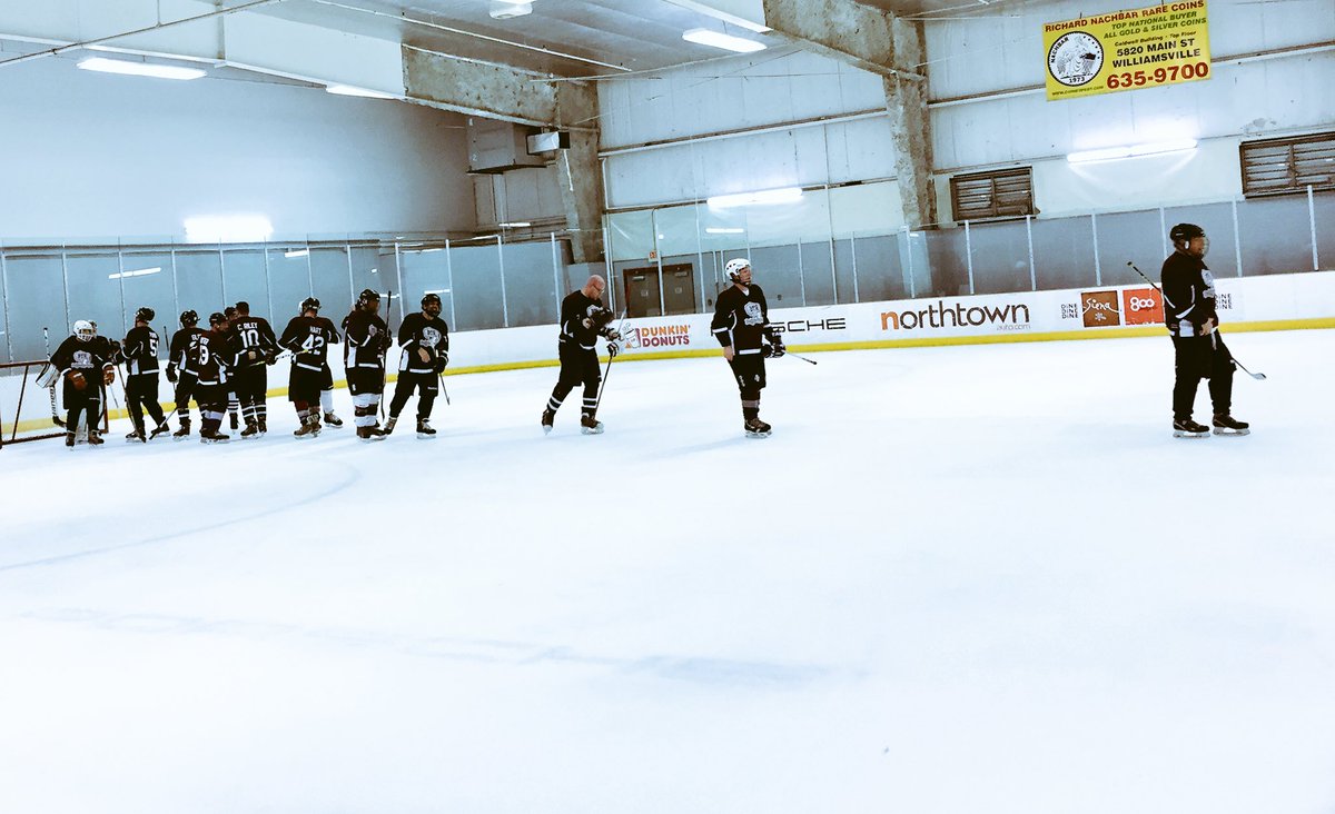PerformaxHockey's tweet photo. 5th day in a row with no #PxHockey events is strange. 

2017 Summer @PxHockeyLeague starts up Monday!! 🏒🍻🏆

#SummerHockey #BuffaloHockey #Px https://t.co/9HbFSJccpd