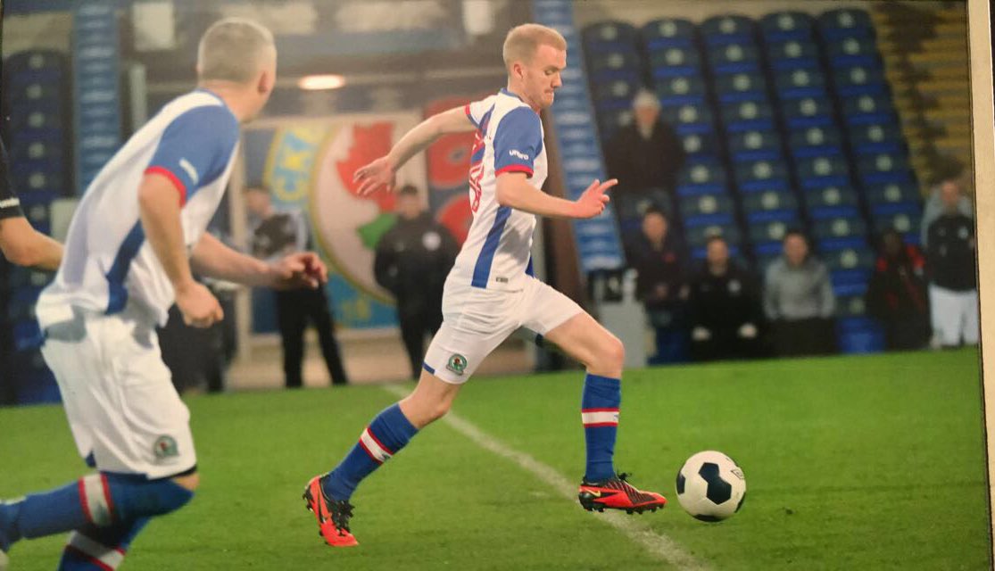 ccw0795's tweet photo. Big thanks to @FootballAid for making my dream come true last night. Massive thanks to @kevingallacher8 for making it even more special 🔵⚪️ https://t.co/LJUE13DvtW