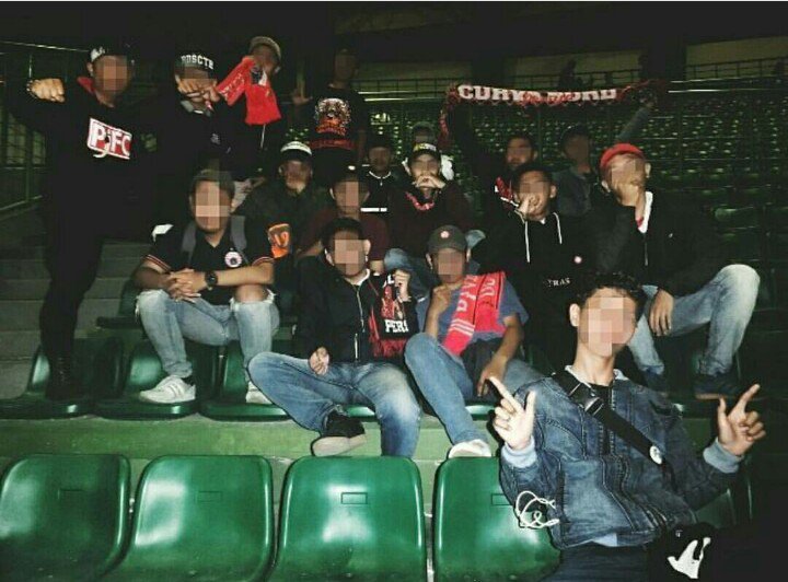 SquadOrensBoys's tweet photo. #ARcrew π» https://t.co/Oje0Us6xkE