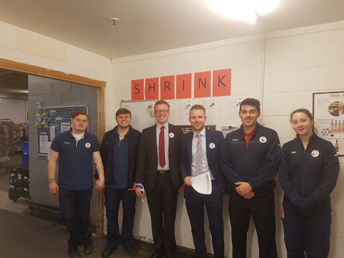 Grocery service &amp; shrink huddle, also giving feedback about our visit from the chairman 👍 <a href="/robbiedinho/">Robbie Greenhill</a> @MattDoherty_20