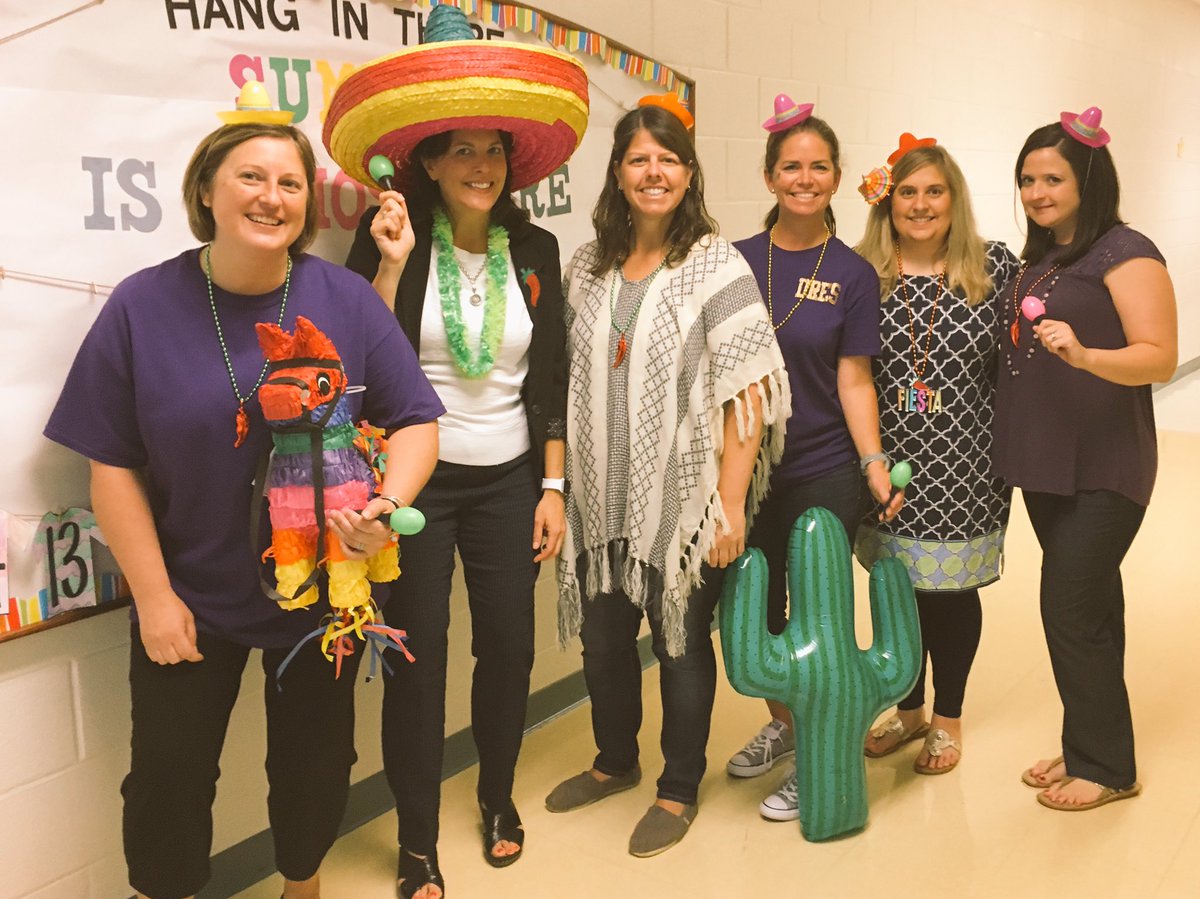 Fancy Fiesta Friday in First Grade!  Celebrating Cinco de Mayo and learning about cultures around the world!  #DRESPride