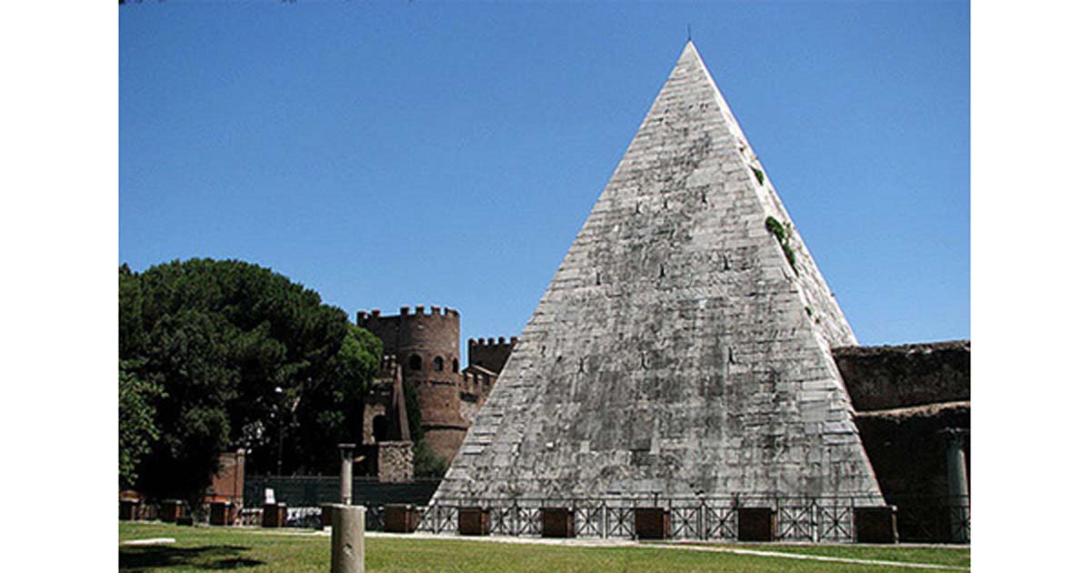 ancientorigins's tweet photo. The #Pyramid of #Cestius: Why Would a Roman Nobleman Construct a Pyramid Tomb? - https://t.co/Y2Qa6nnokr https://t.co/XTCrb3rAxX
