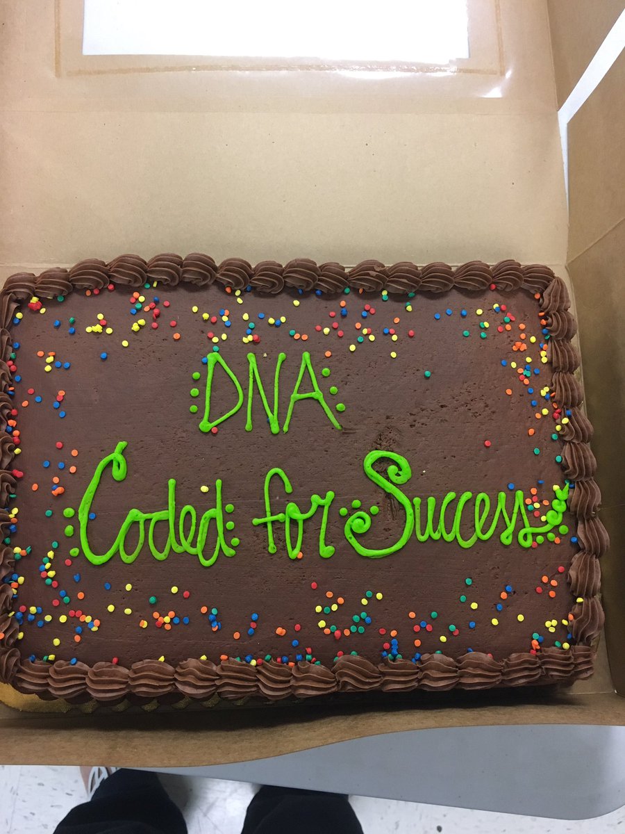 Dgracel's tweet photo. Post STAAR party for my freshman bio class. Coolest kid brings this cake! #codedforsuccess https://t.co/wIuo2qFLWa