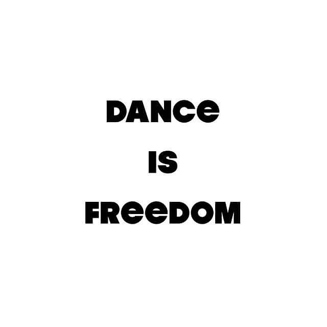 DanceCourt1's tweet photo. Ivm Bevrijdingsdag geen danslessen. Niks te doen?Treur niet! Voor de deur hebben we een feestje. #bevrijdingsfestival #freedom #5mei  #dance https://t.co/3pyxGlHAbD