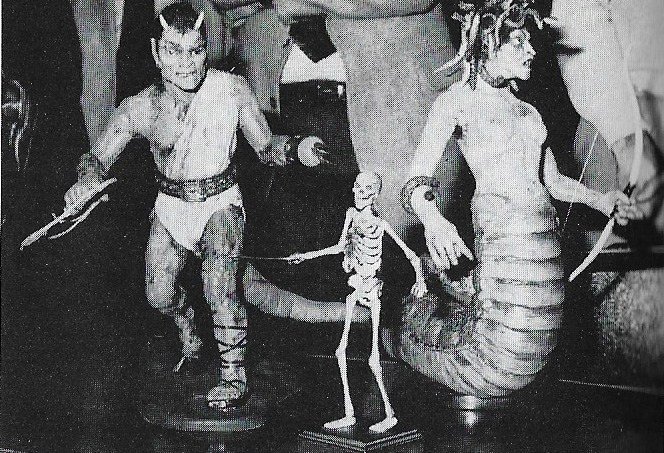 NetworkNineNews's tweet photo. DYNAMATION … from a lecture by Ray Harryhausen in 1984 https://t.co/JiRWrZfvnv https://t.co/8qA4jCxOsM