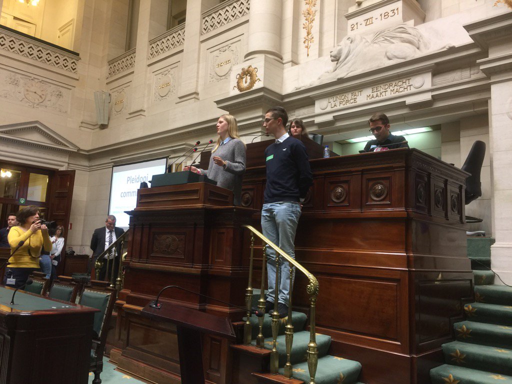 JohanKlaps's tweet image. Boeiende slotzitting #Kras in #dekamer #plenum2017