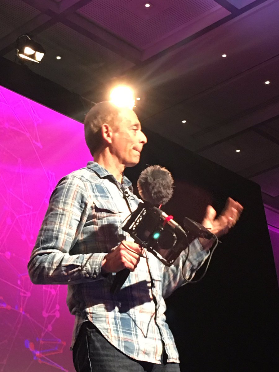 frafacchini's tweet photo. That's all the equipment @MikeCastellucci needs to do this magical images. #longform #documentary #mojocon360 @MojoConIRL https://t.co/K8y10aTj5y
