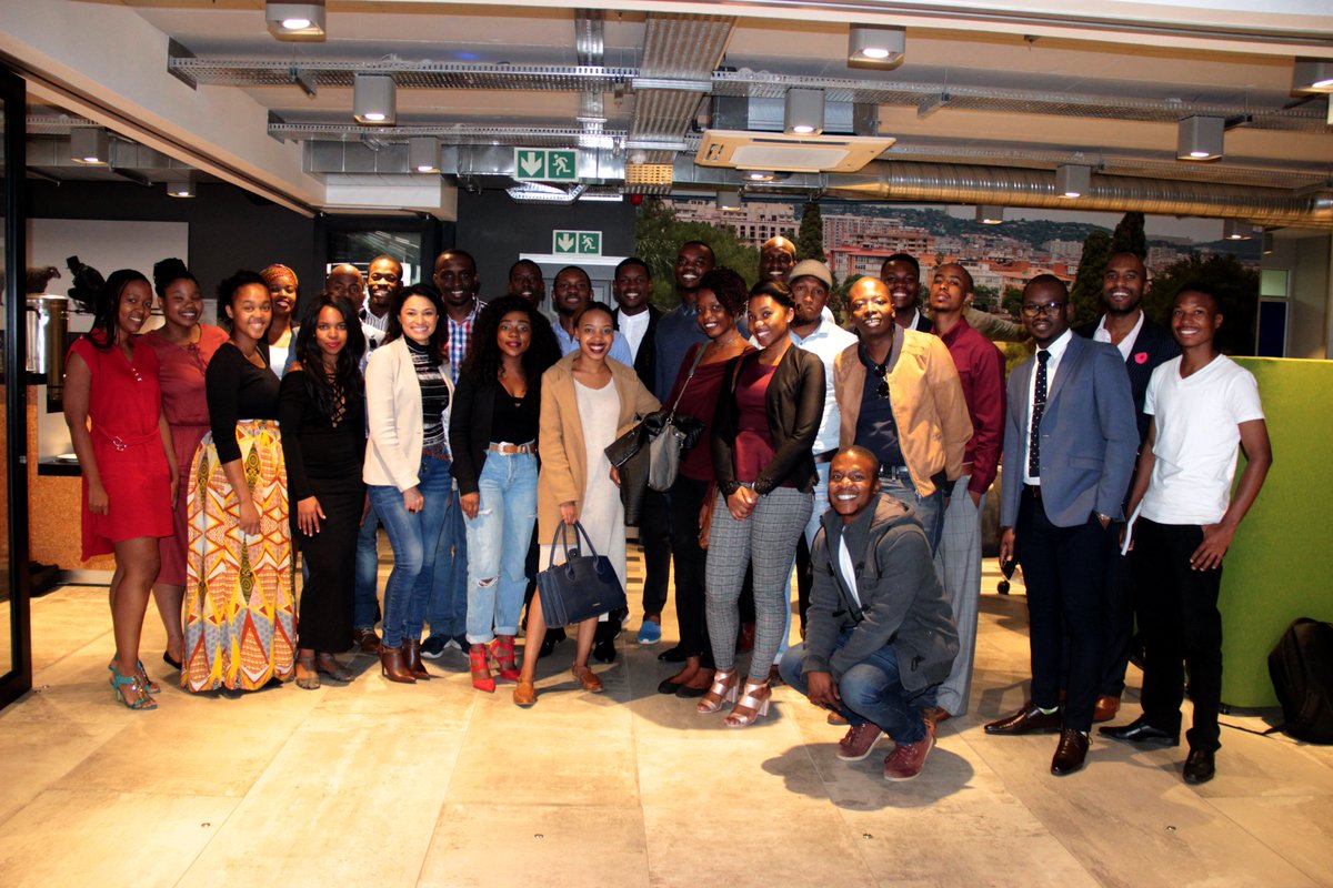 ThisIsNetworkin's tweet photo. This is how we network!Career Development and Business Development TINfo a great success!#Thisisnetworkin,#TIN https://t.co/1zjh3Rc4cw