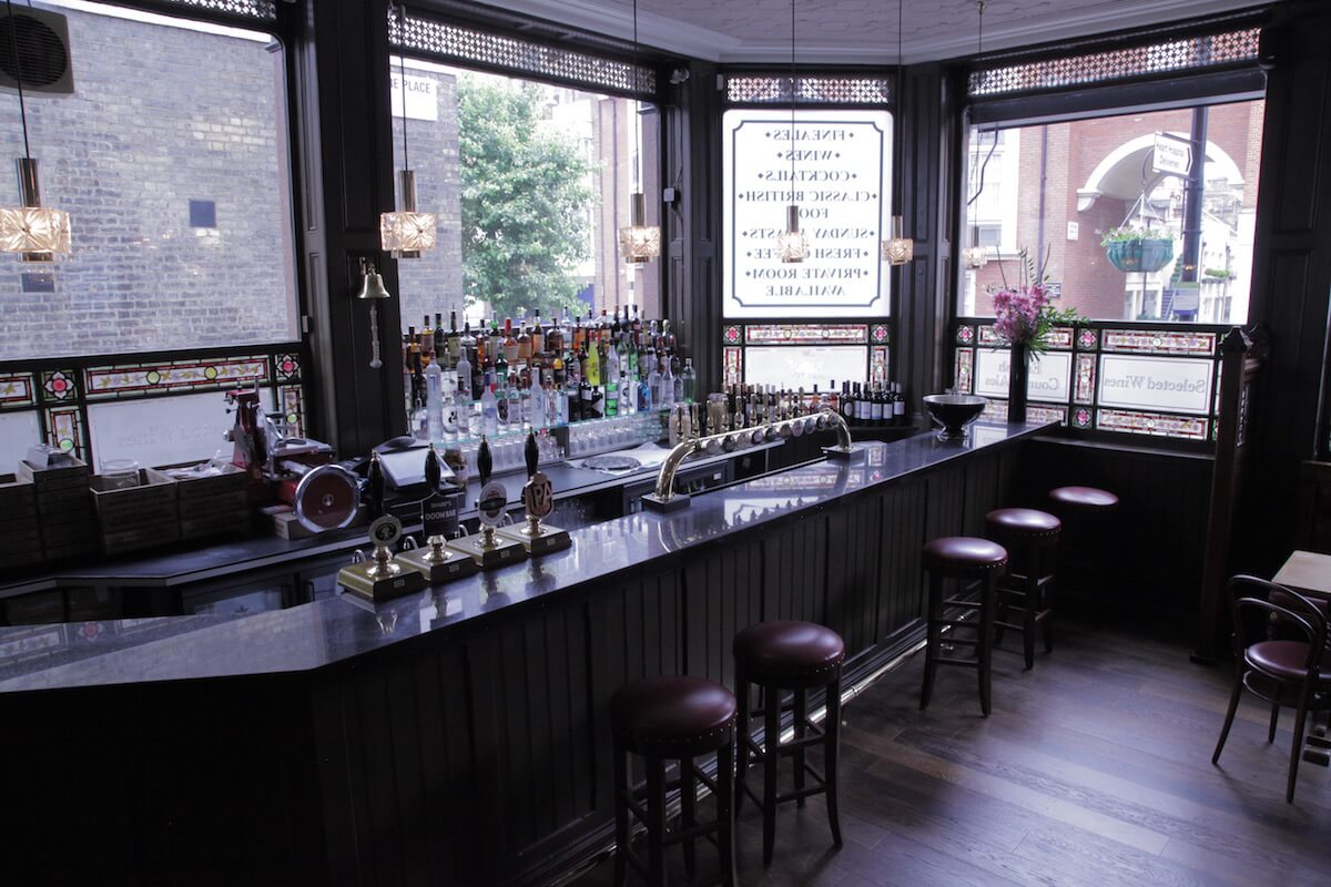 inn1888's tweet photo. "If you want somewhere to escape the bustle, then this is a good spot." @TripAdvisorUK user on Inn 1888 #Marylebone https://t.co/jqT6ZOjGpP