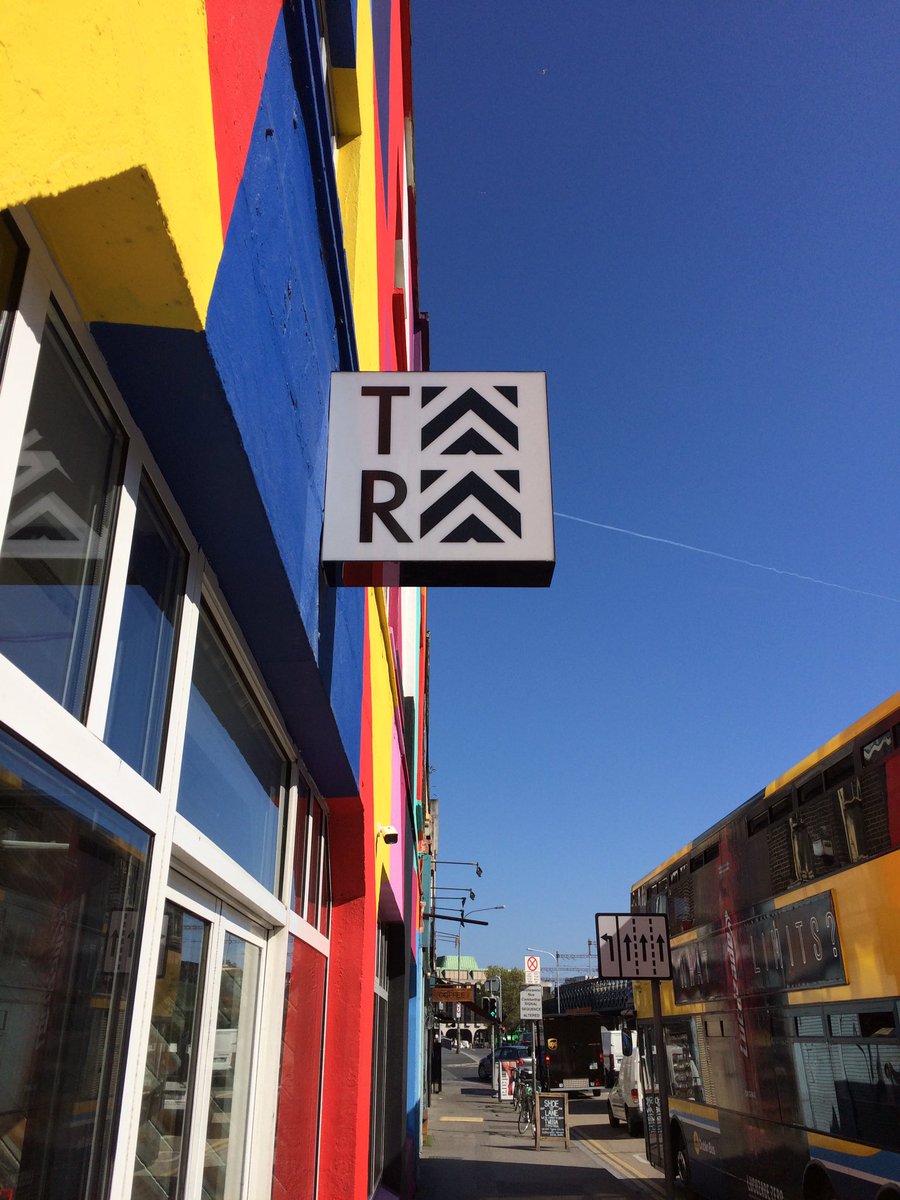 WeLoveAffinity's tweet photo. Happy Friday! Get out and enjoy the sun Dublin https://t.co/1hu9tgAh67
