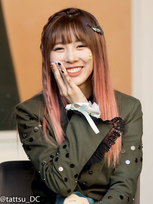 C_EXH6vUAAAClsX.jpg:small