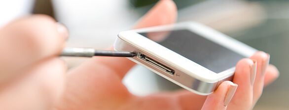 Fairphone's tweet photo. A propos #MaterialReport: @Spektrum sagt: "Die einzige löbliche Ausnahme auf dem Markt ist das aktuelle Fairphone 2" https://t.co/bQIVAyrrlQ https://t.co/c67dmnYEkX