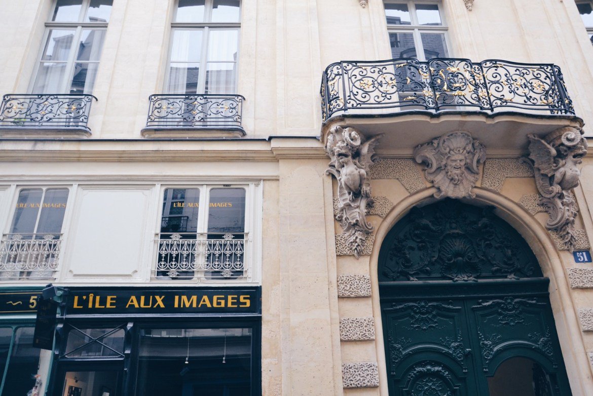 haparoving's tweet photo. In #Paris this weekend? Make sure to head to #IleSaintLouis for a quiet stroll, away from the hustle and bustle :) https://t.co/VgMeo1mcLX https://t.co/zlirv8Dvl8