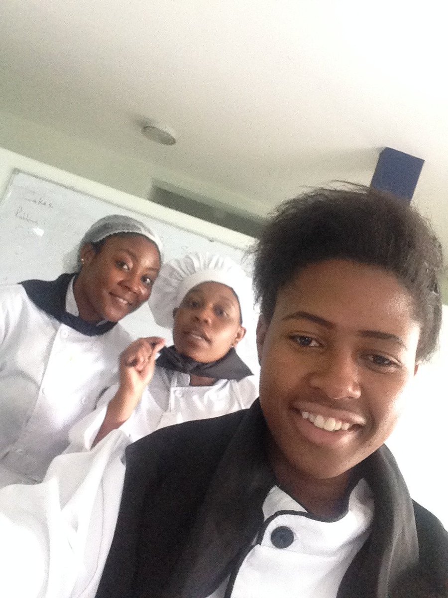 Nyasha_Katz's tweet photo. Live the life you love
Follow your dreams
#chef_in_training
#thecheflife
#chefnashie
#passion https://t.co/Mh2JilCwbE