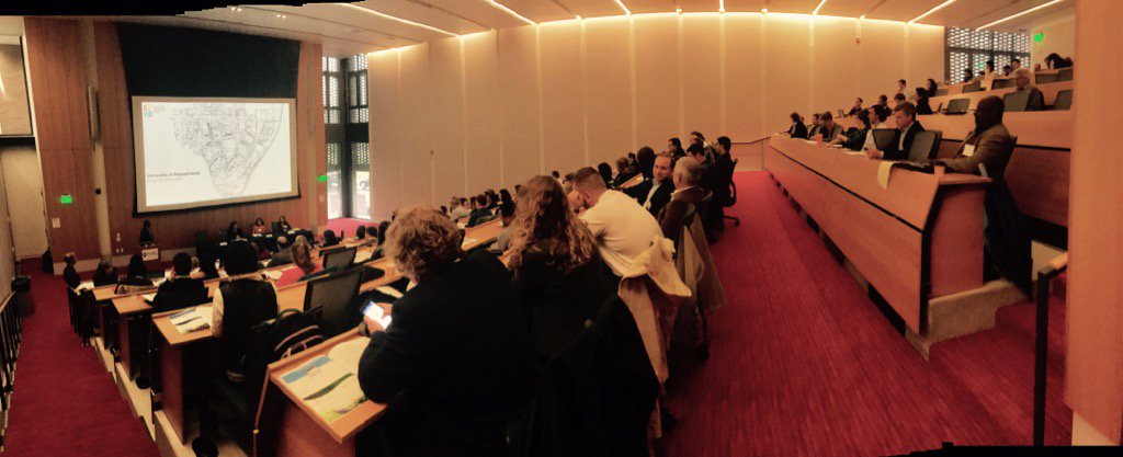 At capacity for #2030District session. Hearing from <a href="/PennDesign/">@penndesign</a>, @BrandywineREIT, and @GreenworksPhila #buildgreen17