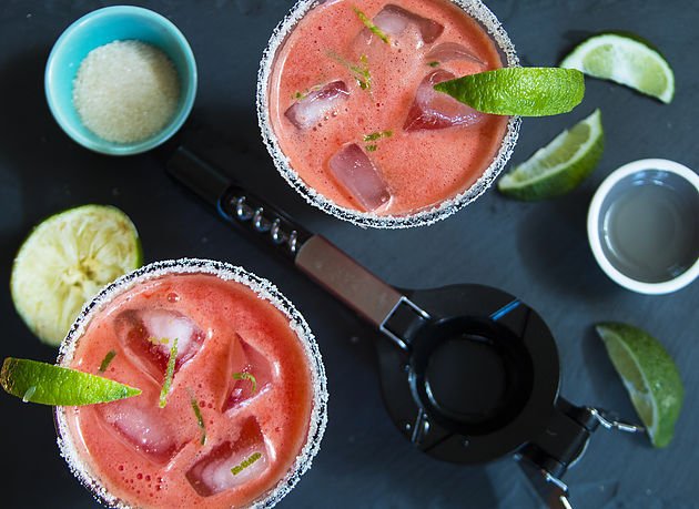Barbariantools's tweet photo. Stay hydrated this Cinco de Mayo with our killer watermelon margarita recipe
https://t.co/xn9Zl5VdwU
#CincodeMayo #margaritas#party #tequila https://t.co/GVwNL6s89E
