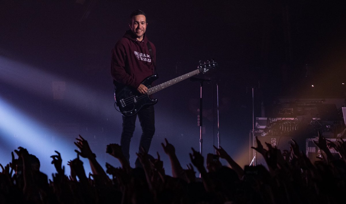 falloutboy's tweet photo. the M A  N   I    A Tour w/ @iamblackbear is on sale now 🌊 https://t.co/uI1HzLyhUL #FOBManiaTour https://t.co/LtGRPqk3SG