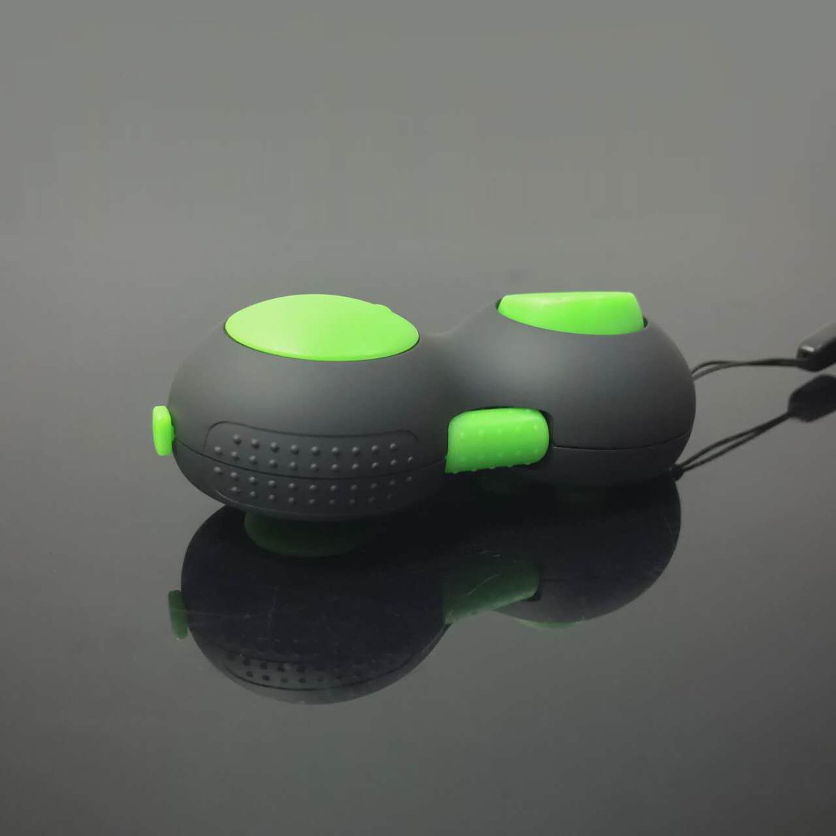 Ovancltech's tweet photo. Fidget desk toy Fidget Pad. #fidget #fidgetcube #fidgetspinner #fidgetpad more info, let's talk on whatsapp: +8618899859285 https://t.co/jFKO3wRems