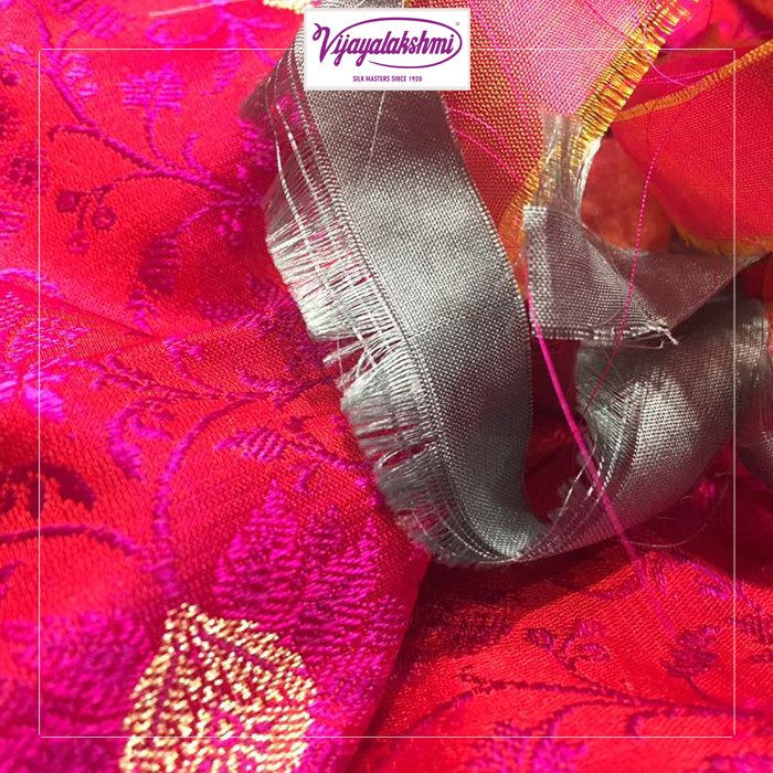 silksareeonline's tweet photo. Yarn stories with a lot of emotions and custom coordinated, #handcrafted and custom designed for the perfect lady with the perfect taste! https://t.co/ighxU3IdQw