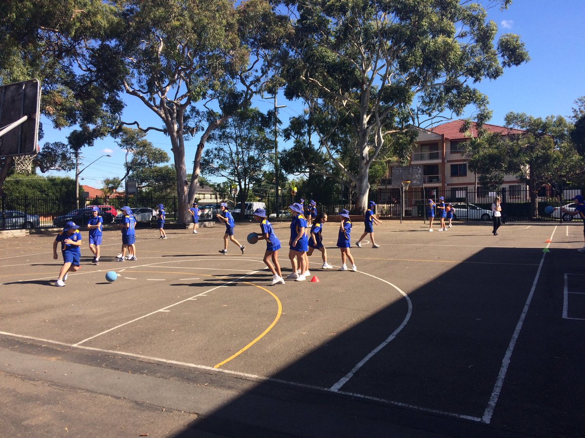 Shooting, relays, golden child and modified games at St. Catherine's on a Friday ! See you next week #boss #safezone #pressurezone