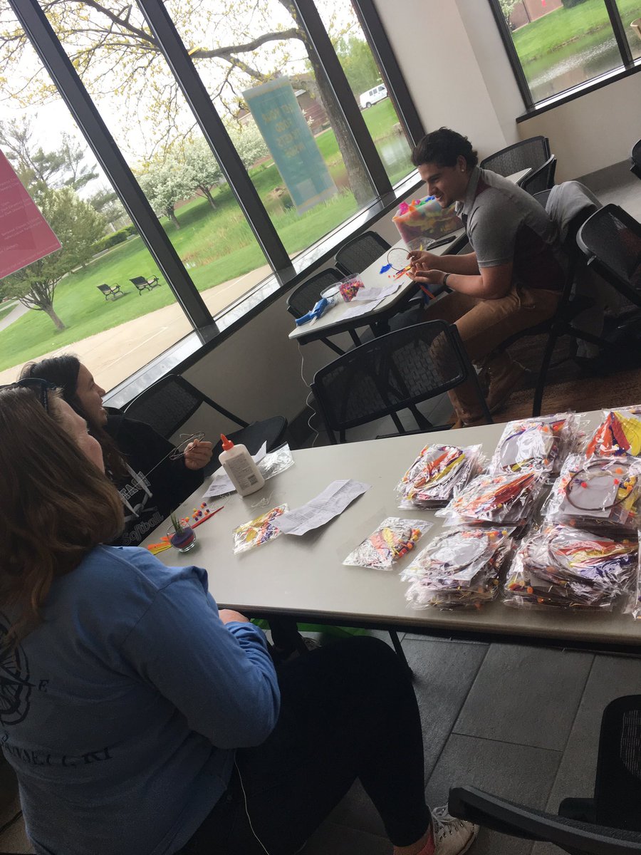 SASS_Events's tweet image. The Food and Arts Festival has begun! Come to FSC to join in the fun!