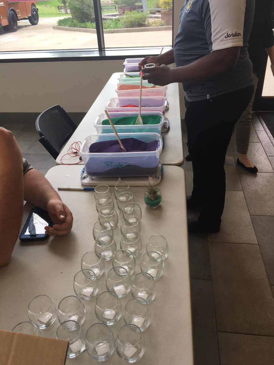 SASS_Events's tweet image. The Food and Arts Festival has begun! Come to FSC to join in the fun!