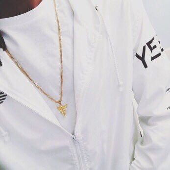 Javitoorrr's tweet photo. Yeezy Windbreaker Available Now 

- https://t.co/ZxoRwcpDMn by #AsapHeavens via @c0nvey https://t.co/3pPkMgL2iY