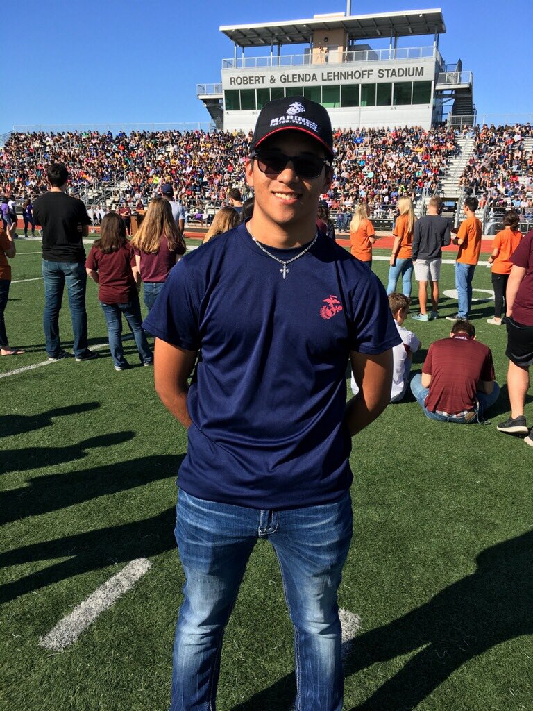scclbuffs's tweet photo. SCHS #DecisionDay 2017! #GoBuffs https://t.co/9LV500O6g8