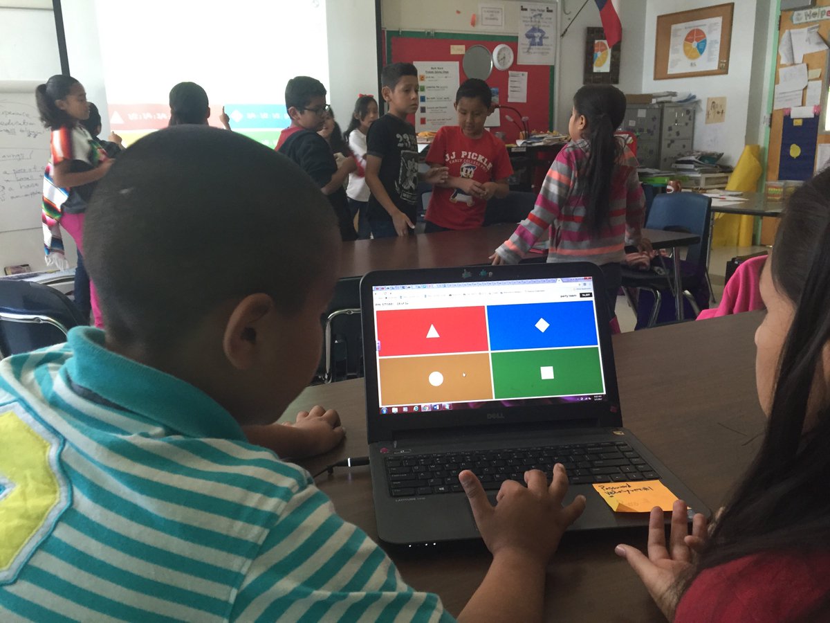 somosfu3go's tweet photo. #STAAR review using @GetKahoot! When learning is fun students are more likely to retain info. @AISDMathematics @PickleECP @Mister_Ramirez1 https://t.co/bhr0AiJGu1