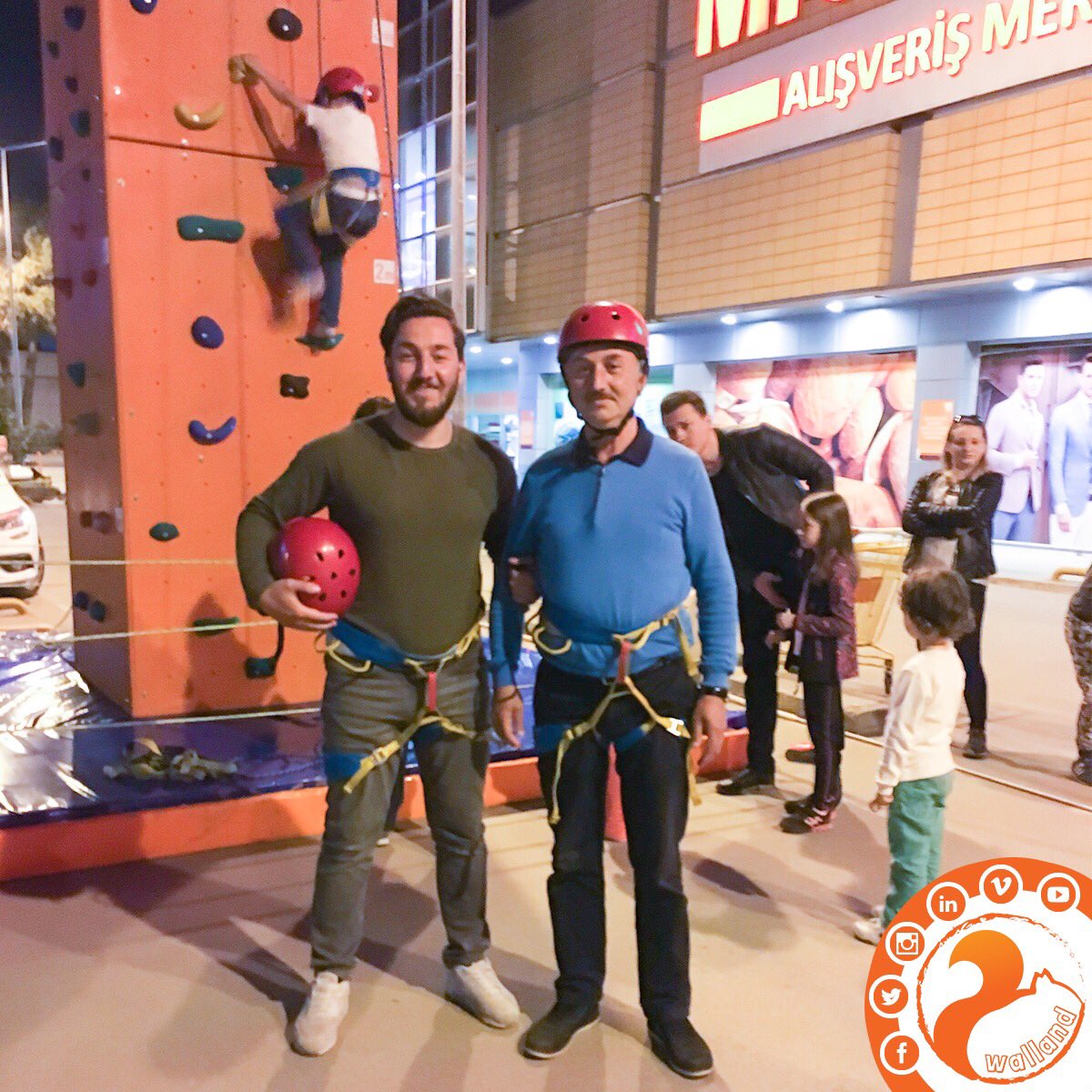 Tırmanmanın yaşı yoktur 👴🏼#old #young #macerakalesi #climbingwall #climbing #bouldering #adventure #boulder #outdoors #ropecourse #zipline