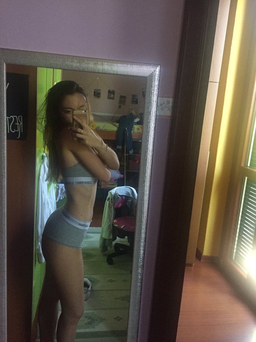 actuallymarmi's tweet photo. The moment you accept yourself you become beautiful 💜

#dolanbodyposi 

{@EthanDolan @GraysonDolan} https://t.co/Q1nR9E2sQO