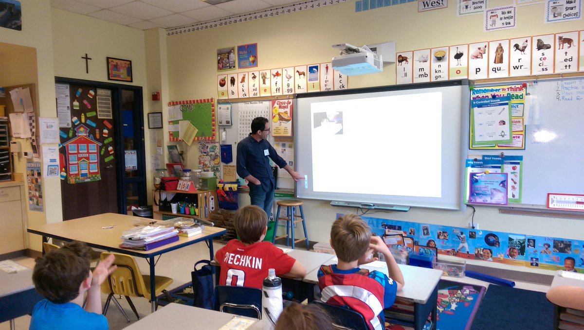 rwatsmes's tweet photo. Continuing learning about others...#Italy...with the help of Mr. Paiardini and Mrs. Cervasi #smesatl @DrMacatSMES https://t.co/lwnxyjvN5T