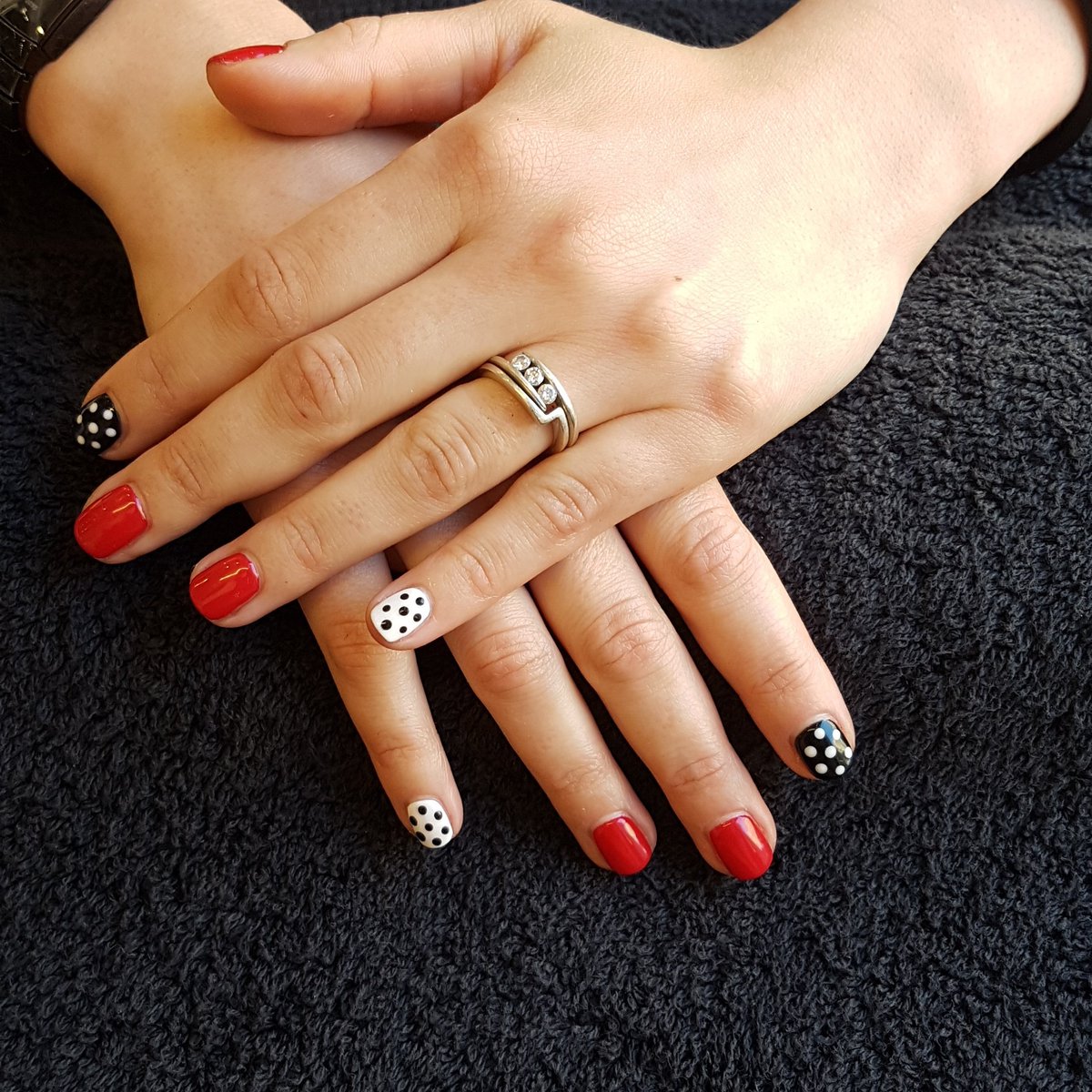 IramSBL's tweet photo. Mani of the day ...
#polkadots #beauty #edinburgh #nailgame #cnd #shellac #sblbeautylounge 
To book call 0131 622 7277 https://t.co/DxnkAa9Wbr