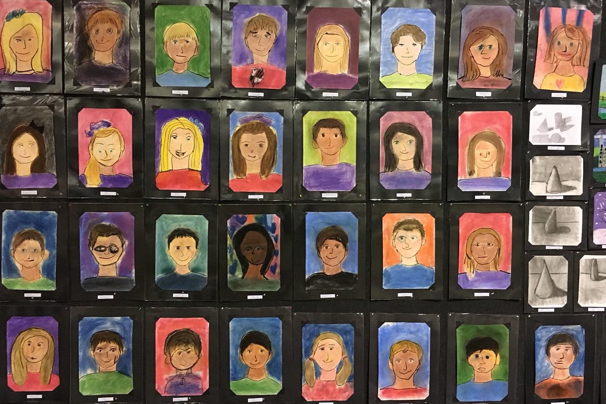 TheAcademyOK's tweet photo. It is the wonderful time of year where our halls are lined with many of our scholar's masterpieces from this season's art projects. https://t.co/lTunblh4BL