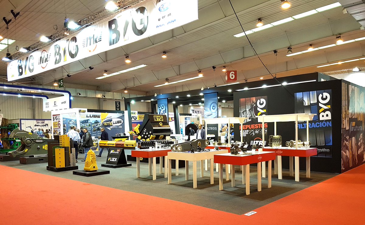 BYG_com's tweet photo. @smopyc #SMOPYC2017 Éxito de ventas y afluencia al stand de @BYG_com Máxima satisfacción @feriadezaragoza Gracias! https://t.co/YToO8TYzoE https://t.co/6ZZIbK9tJm