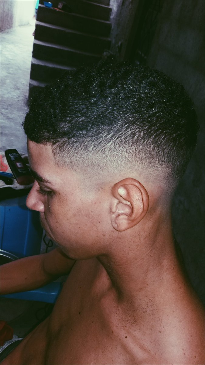 DivulgaBarbeiro's tweet photo. Gastou snrz
RD Do Corte diretamente de São Gonçalo 
@Rodrigooh08 https://t.co/dbCx8F4qev