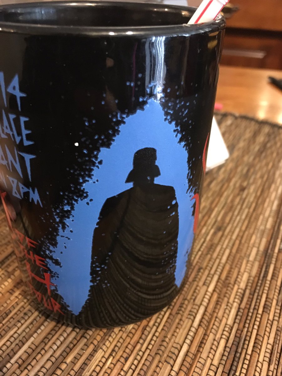 Kamiduu's tweet photo. Happy #RevengeOfTheFifth!! #starwars #starwarsday #mugsnotdrugs #dakside #darthvader https://t.co/FTLMHm7Vcp