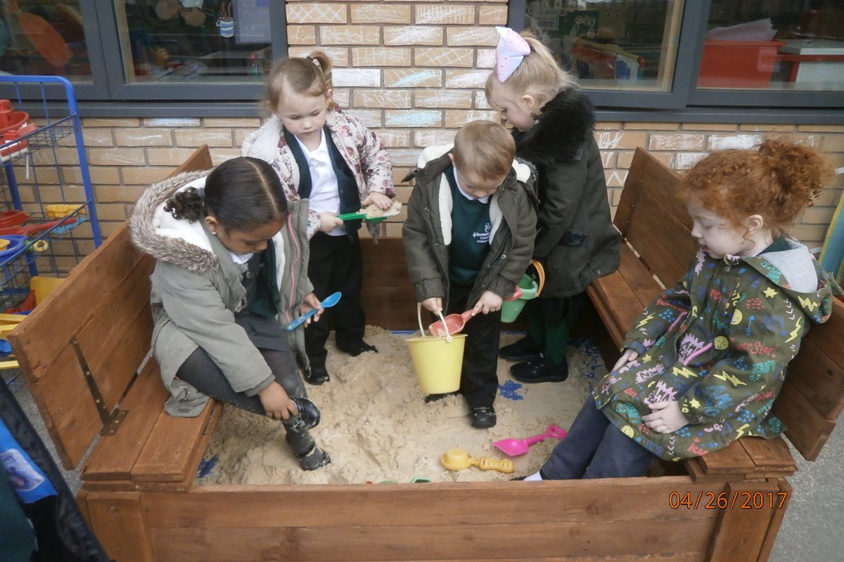 AldermansGreen's tweet photo. Our sand pit is amazing. Thank you nursery parents for your donations.Big thank you to Mrs Neal's brother who made it for us #agps #eyfsn https://t.co/llhCG7UOwe